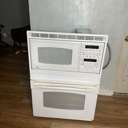 Microwave Oven