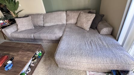 Sectional Couch 