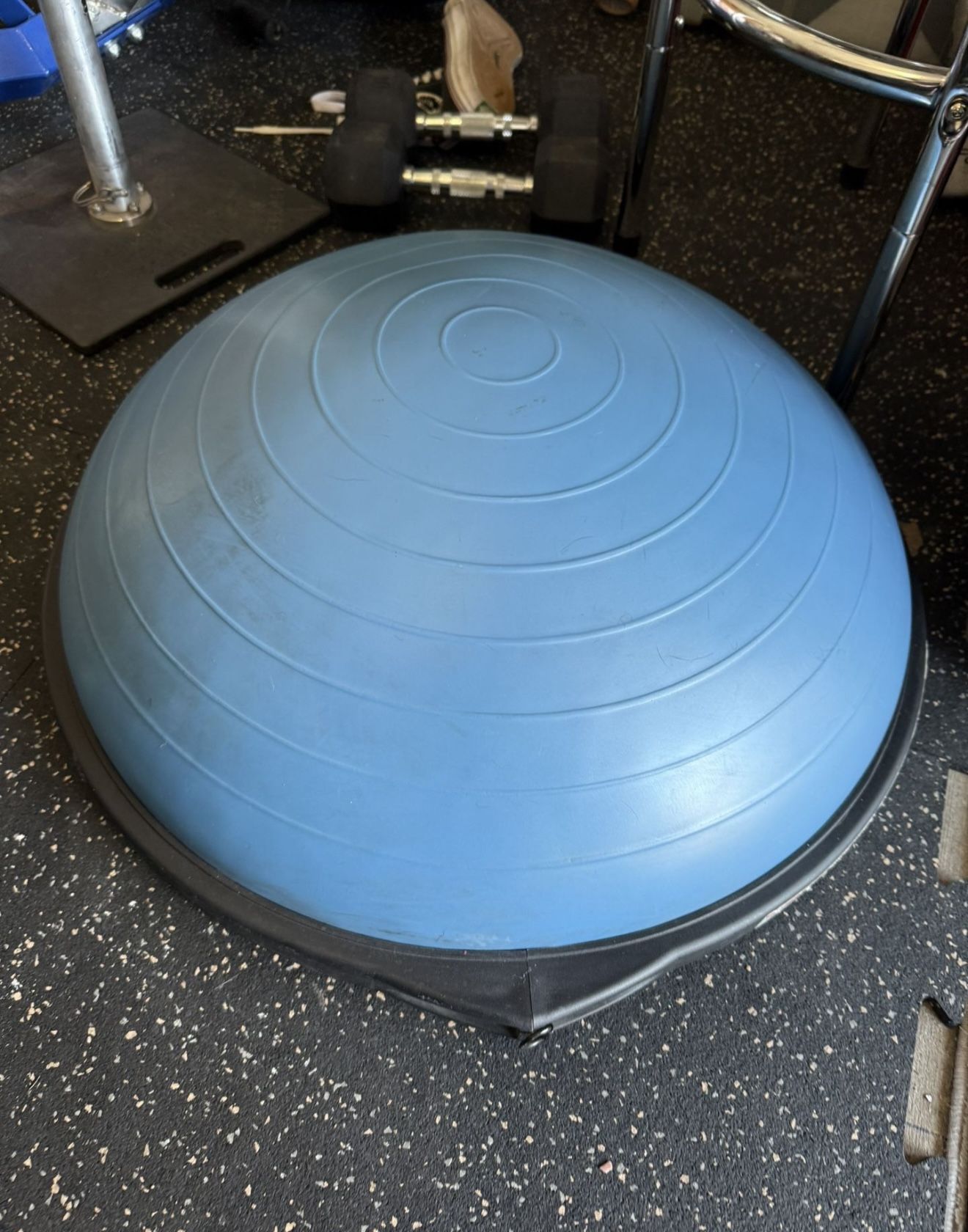 BOSU Ball 65cm Balance Trainer