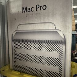 2008 Mac Pro Boxed w/keyboard PARTS REPAIR