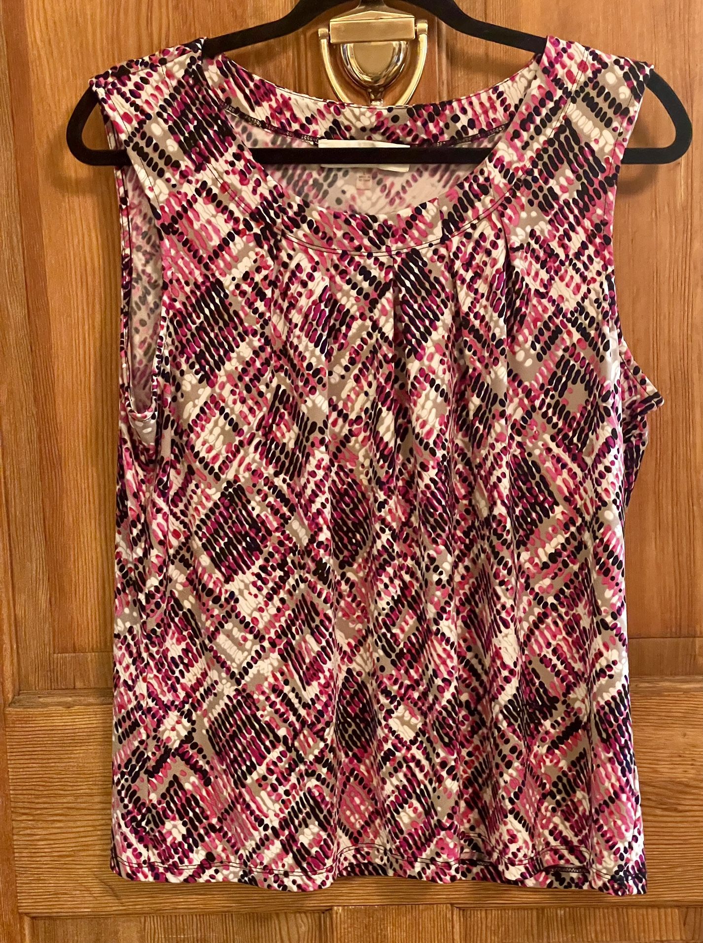 Cute Sleeveless Tank, Size Large