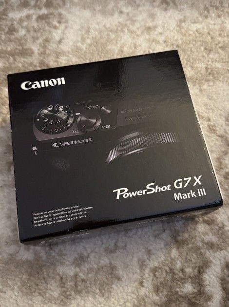 Canon G7X Mark III