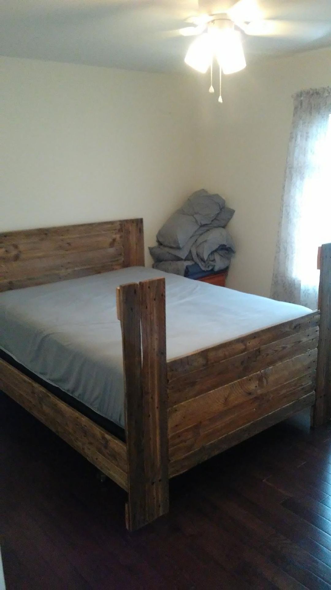 Solid Oak Pallet Bed Frame Queen - Handmade with metal rolling frame... Mattress not included