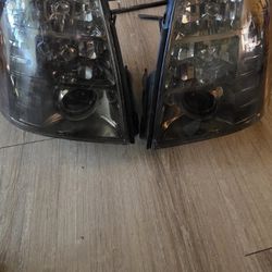 Cadillac Escalade Headlights ‘07 