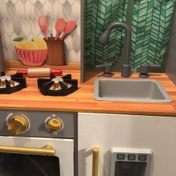 Kids Play Kitchen