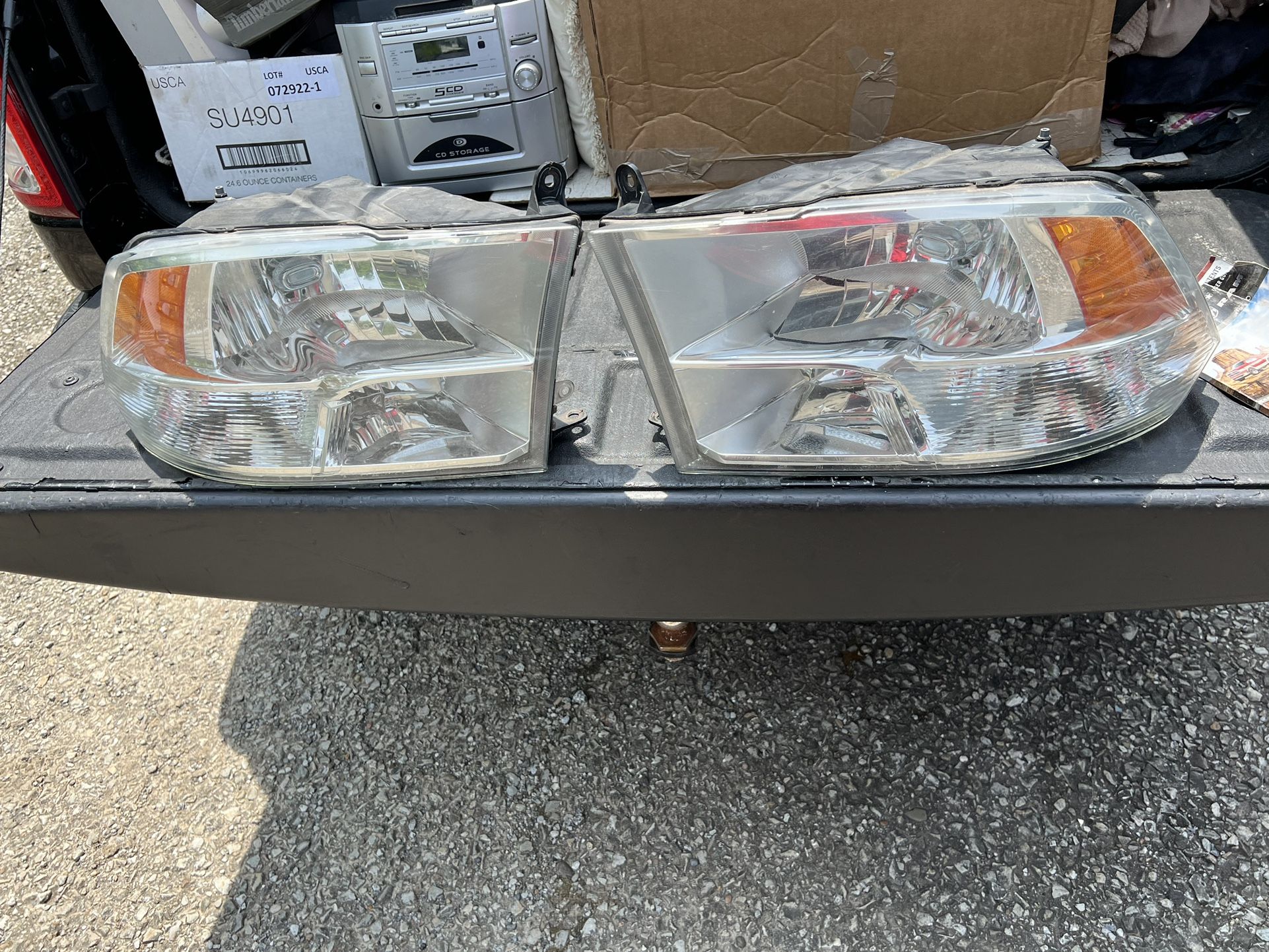 Headlight Assembly For 2012 Dodge Ram Truck . Set For 145.00