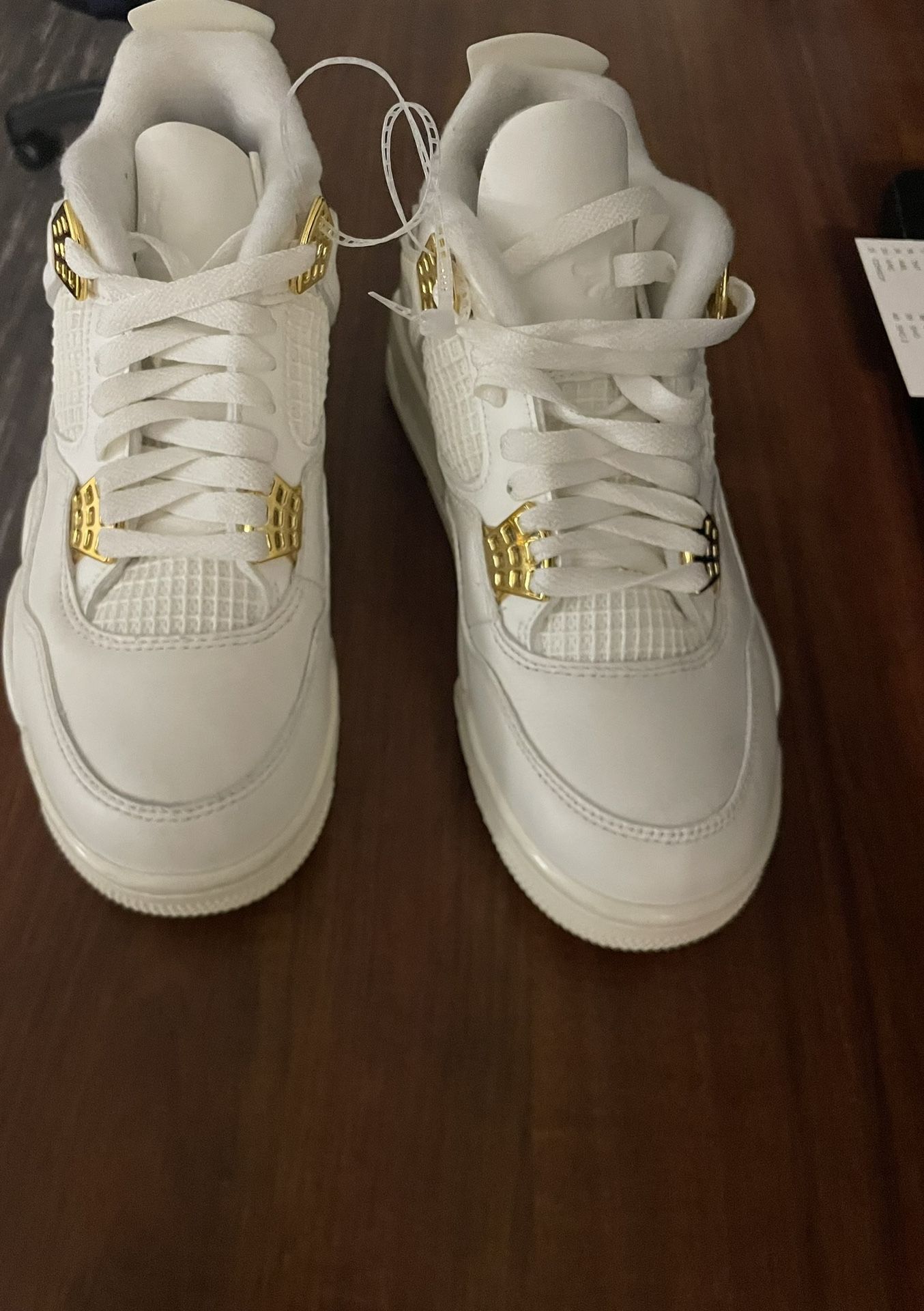 Jordan 4, White, Gold, Size 7 Women’s