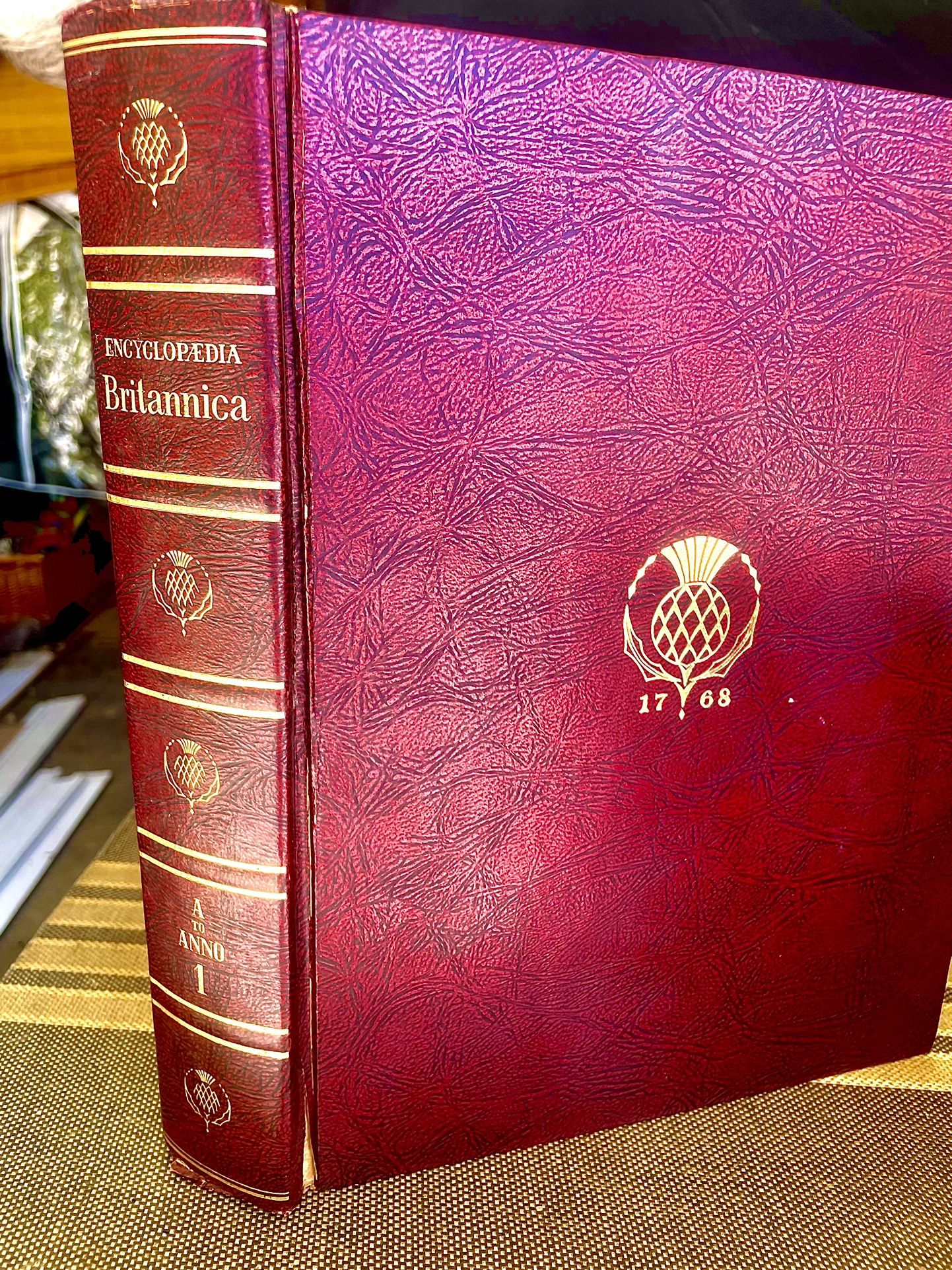 Attention Designers :Set If 1961 Encyclopedia Britannica For Staging