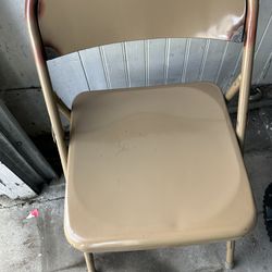 5$ Chairs Metal Folding . 35 Available 