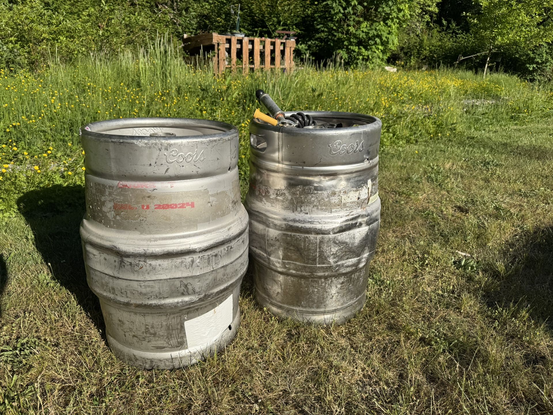 🍻 2 Coors Beer Keg Shells + Tap 🍺