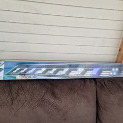 Marineland Fully Adjustable Led Light 48-54" 8 White And 2 Blue Led Pods  BRand New