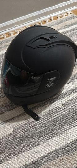 Icon helmet