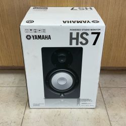 YAMAHA HS7 POWERED STUDIO MONITOR.