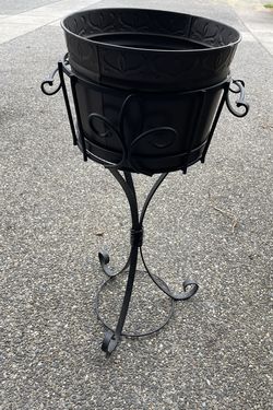 Wine/champagne (or Plant) Stand