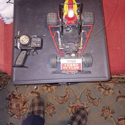 Tyco Outlaw Remote 4 W Toy Race Mud Car