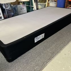 Like New Twin Box spring 