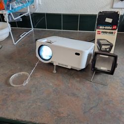 HOMPOW T25 Mini Portable Projector