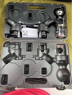 Genuine Mopar Gooseneck Hitch Kit designed for Ram 2500 and 3500 trucks(used)