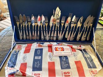 Serving set with platter