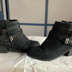 Black Boots