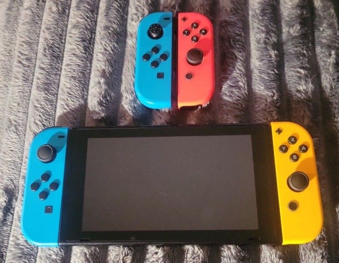 Nintendo SWITCH