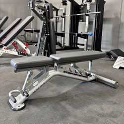 MATRIX Adjustable Bench