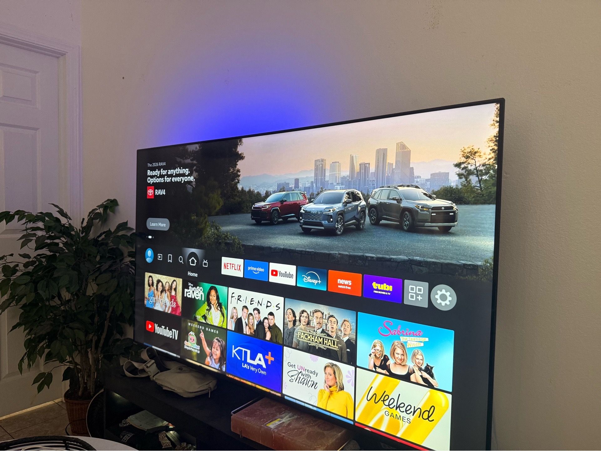 📺 65” Roku Smart TV – Great Condition 📺