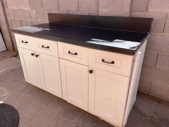 Kitchen cabinets