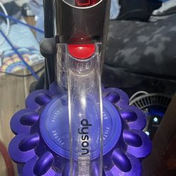Dyson Vacuum 