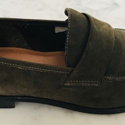 THREE PAIR of SIZE 8M LEATHER LOAFERS [by "NINE WEST"] ..... CONDITION is "LIKE NEW"