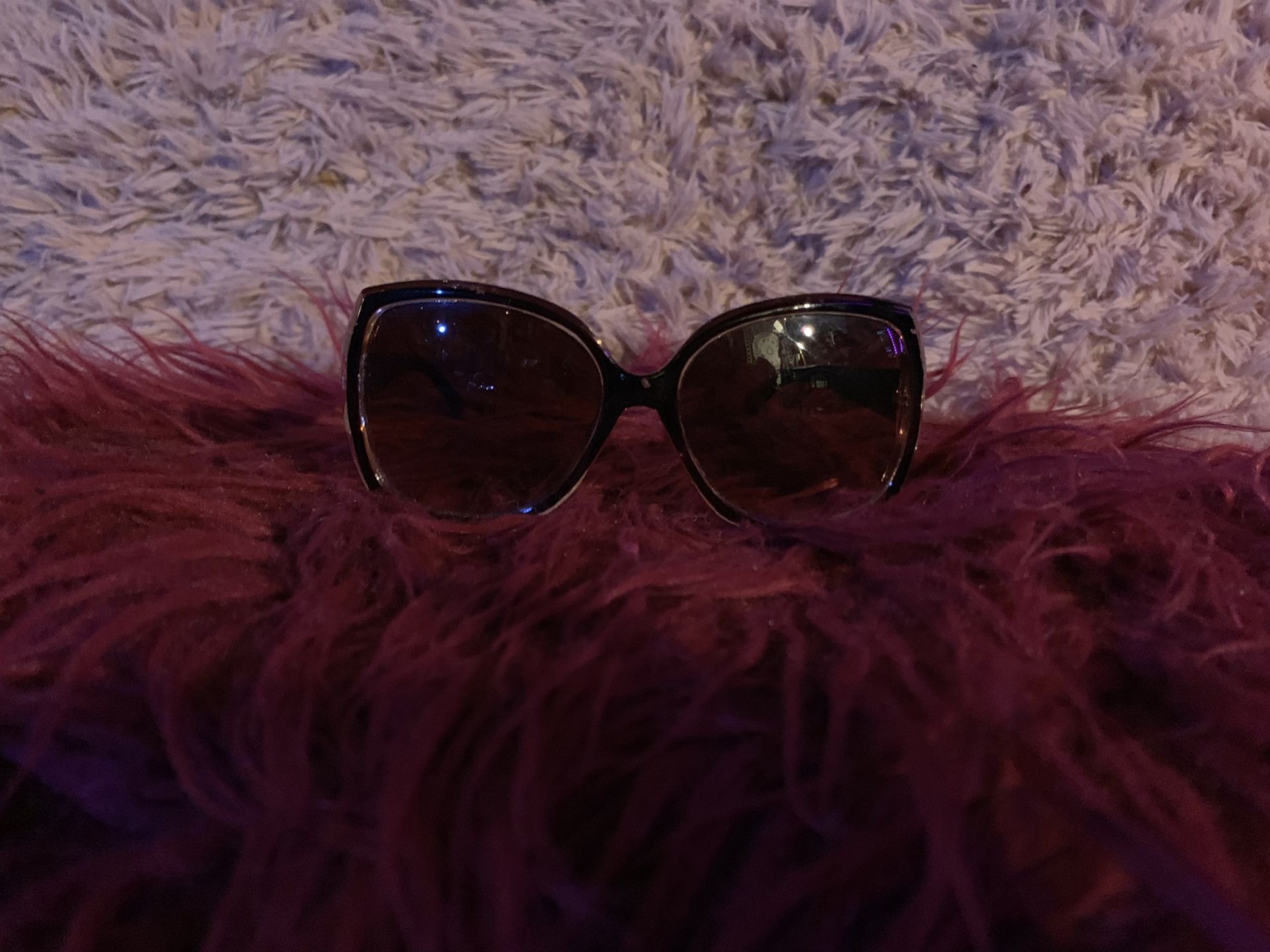 Jessica Simpson sunglasses