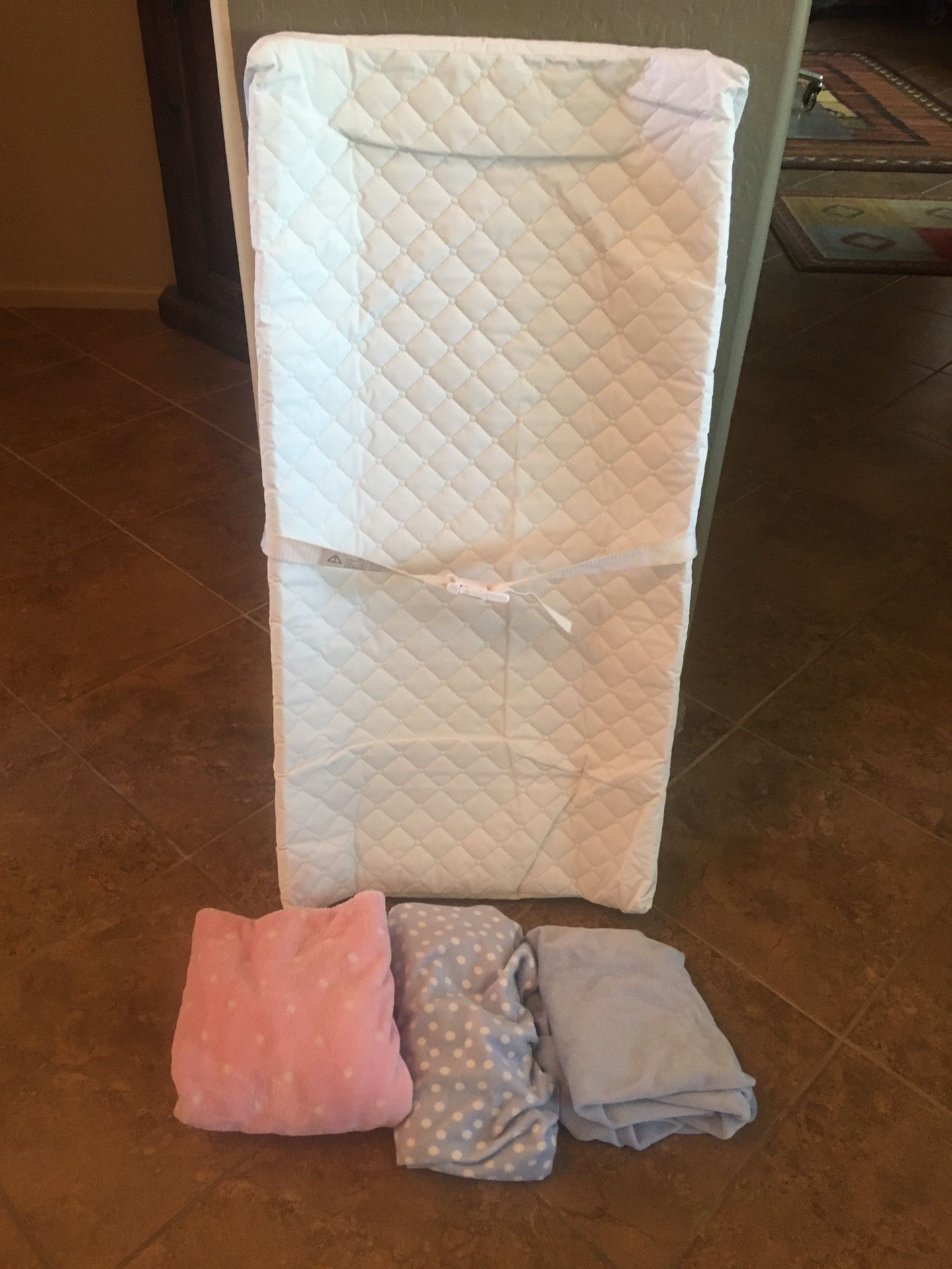Contoured Changing Table Pad