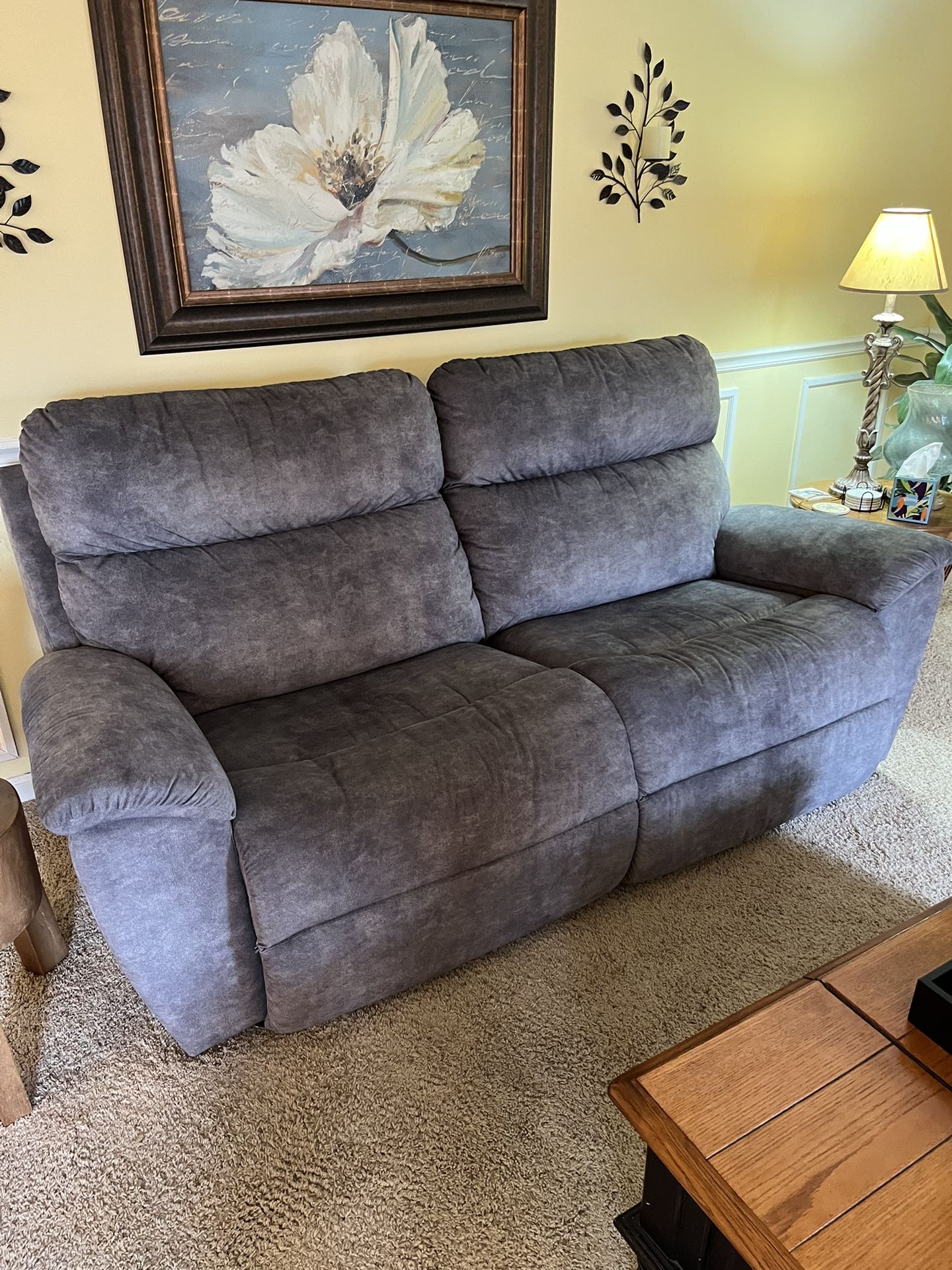 2 Motorized Reclining Couches