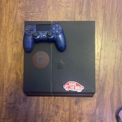 PS4 And Controller