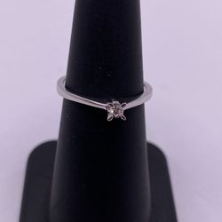 18K White Gold Solitaire Diamond Ring