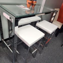 PUB TABLE WITH 4 STOOLS 