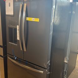 Frigidaire Gallery  Three French Door, Refrigerator With Ice Maker And Water And Ice Dispenser Black Stainless Steel