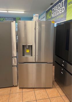LG Counter-Depth MAX with Zero Clearance 3-Door French Door Refrigerator with Thin Door Design