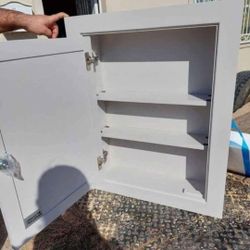 Medecine Cabinet  Seal Harbor 23"Wx28"in H  surface-mount Medicine Cabinet NewMedecine Cabinet  Seal Harbor 23"Wx28"in H  sharkey gray SLMC23COM-SGsur