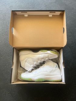 Air Jordan 11 Retro “Legend Blue” — Size 5Y