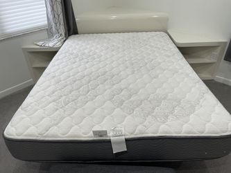 Mattress Queen