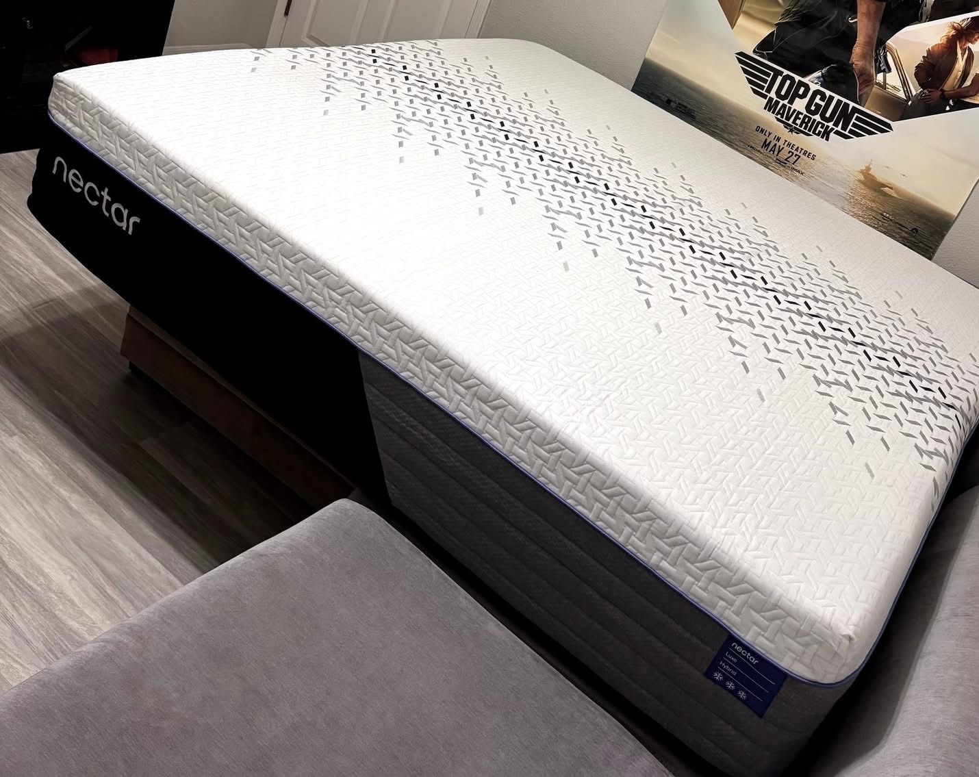 Nectar Luxe Hybrid Mattress - KING 