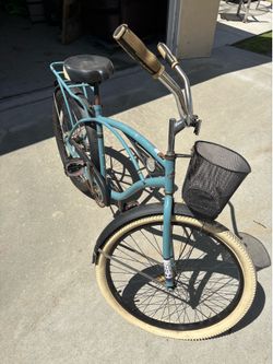 Huffy beach cruiser w/ basket