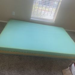 Queen Foam.  Matress 