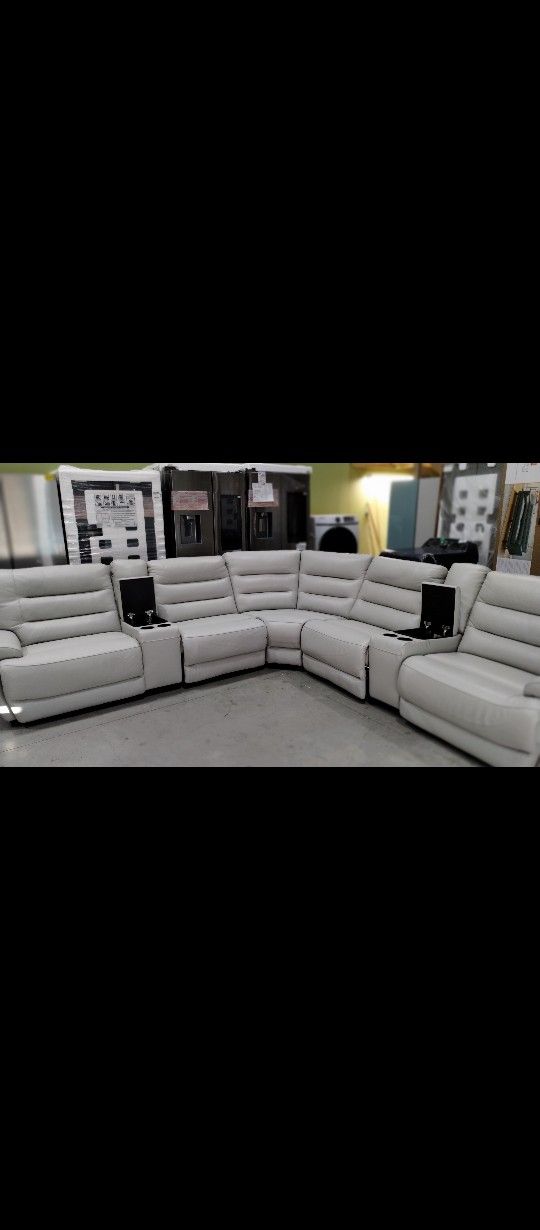 Aubrey 7 Piece Leather Power Zero Gravity Reclining Sectional ,Power Rests Item# 1695424