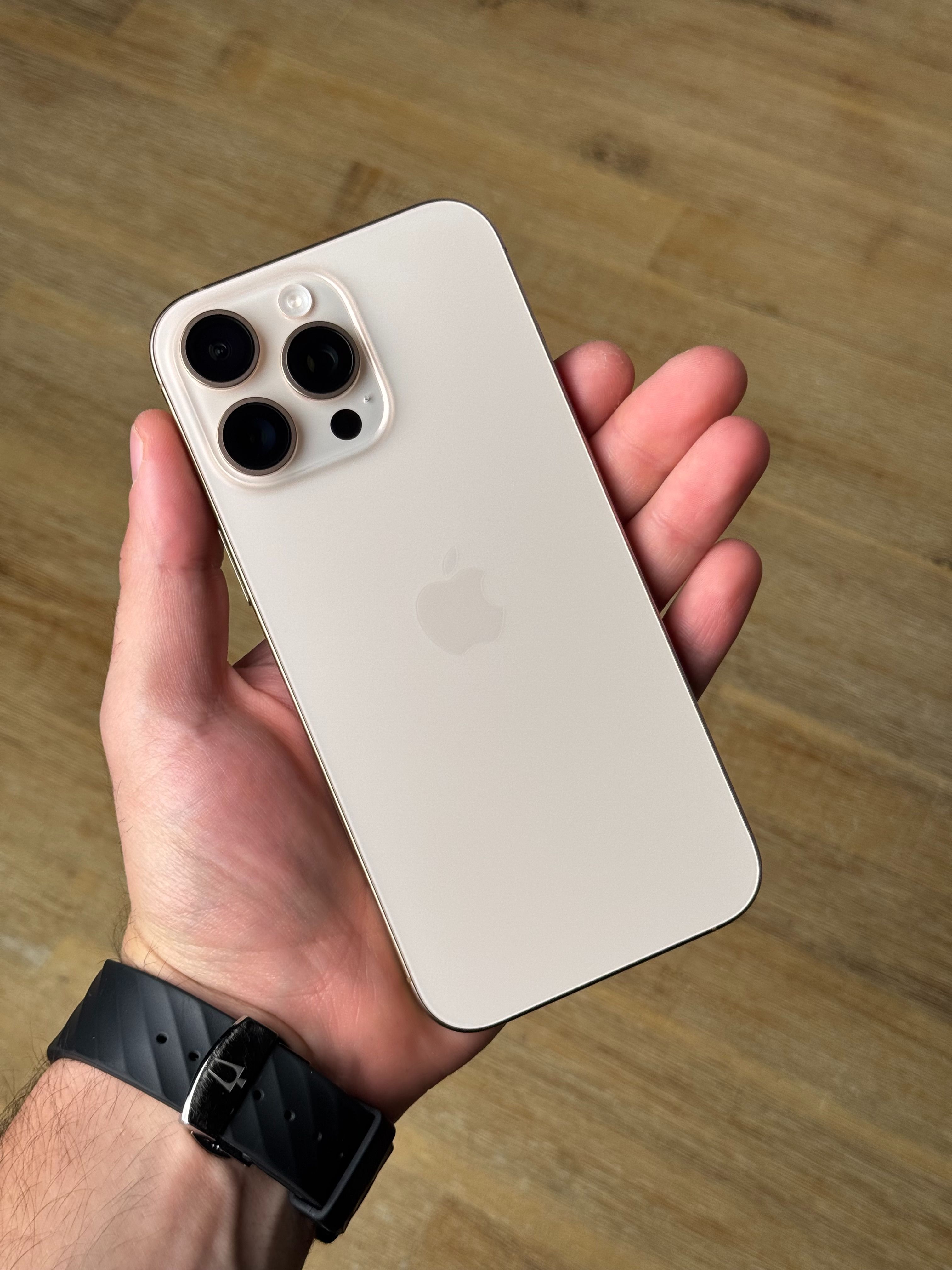 Apple iPhone 16 Pro Max 256 GB (Unlocked) + Warranty