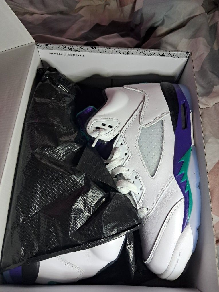 Boys Size 6 Jordan's