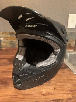 Medium Youth Thor MX Helmet