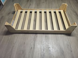 Toddler bed