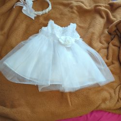 Baby girl Baptism Dress Size Small. 6 Months